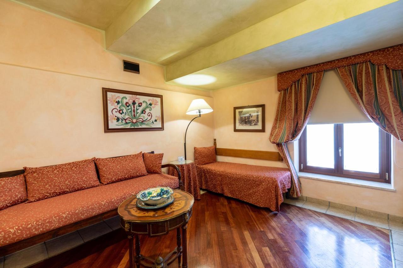 Relais Abbazia Santa Anastasia Resort & Winery كاستلبونو المظهر الخارجي الصورة