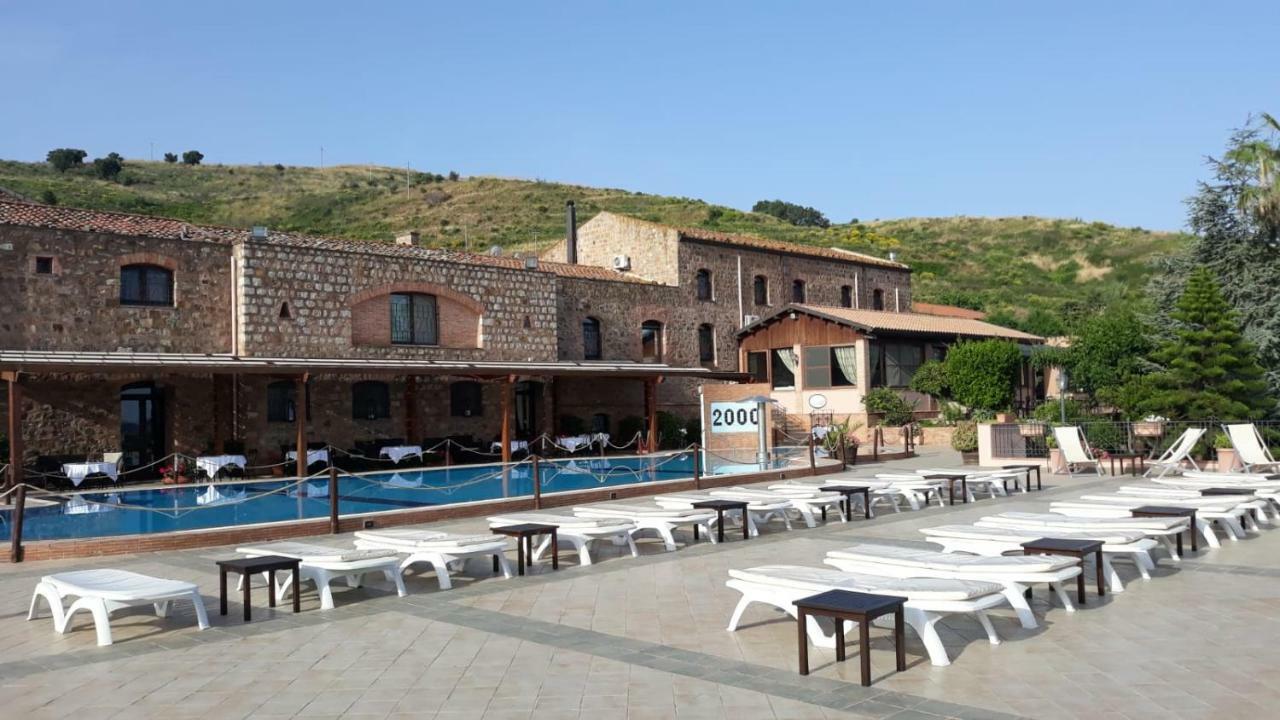 Relais Abbazia Santa Anastasia Resort & Winery كاستلبونو المظهر الخارجي الصورة