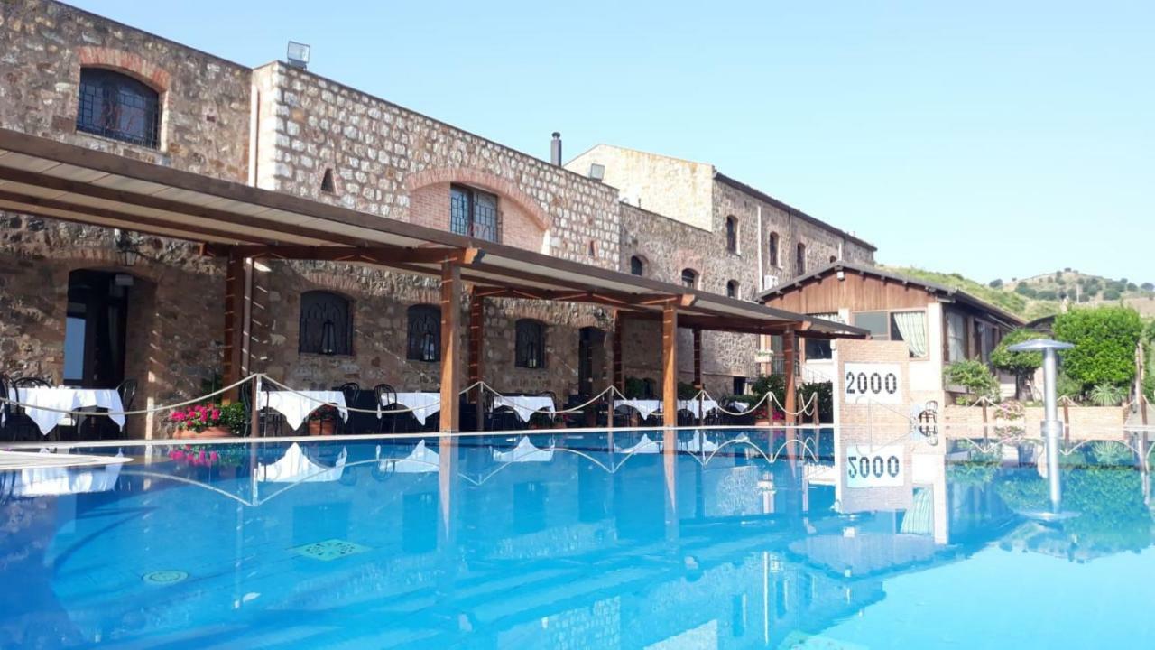 Relais Abbazia Santa Anastasia Resort & Winery كاستلبونو المظهر الخارجي الصورة